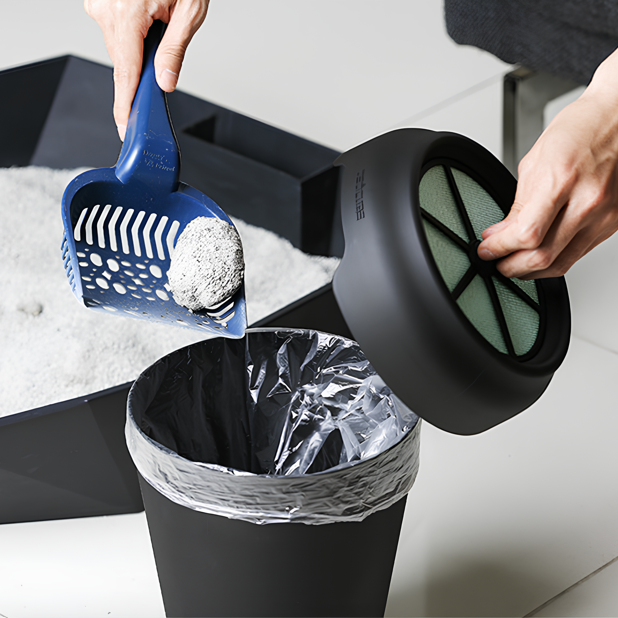 韓國 Deocube 除臭抗菌貓咪鎖便桶 4.5 L+替換蓋 SET