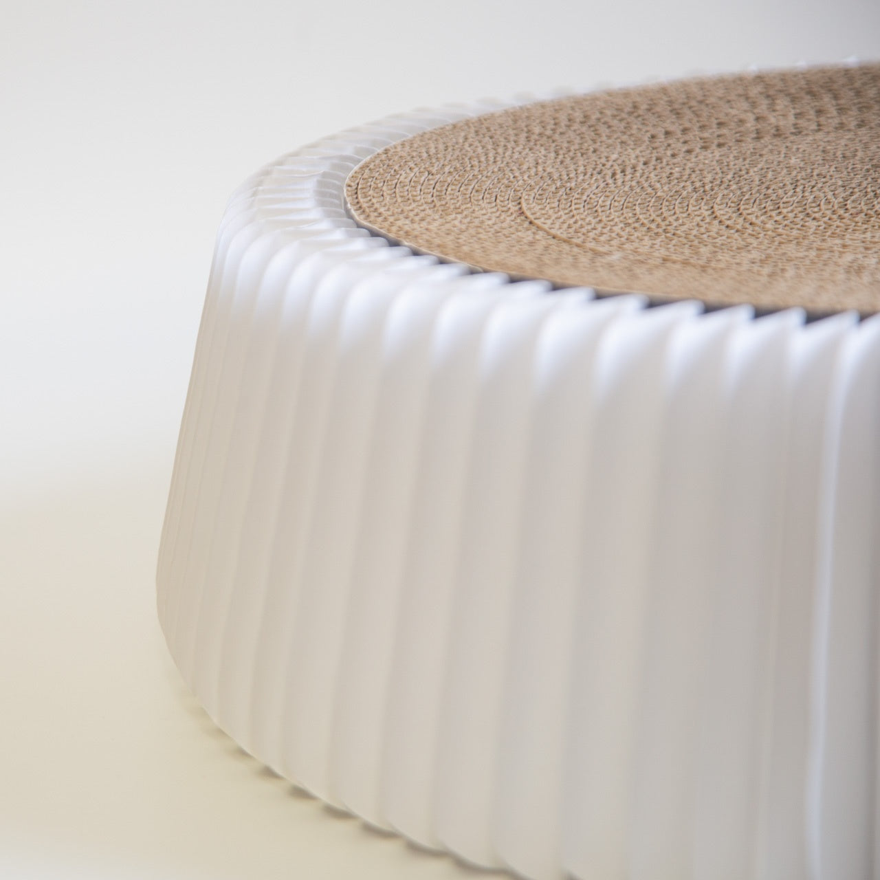 小宅生活 Housmall Living POUF 小宅貓抓板 - 高品質貓抓板 - 特價 $TWD 600|LOVE PET FAMILY