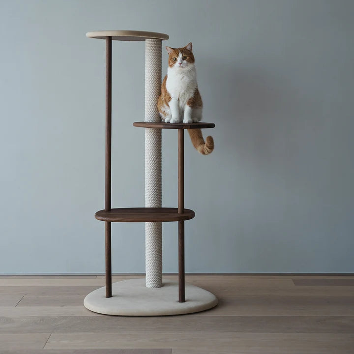 日本 KARIMOKU Cat Tree 貓跳台爬架｜實木｜米色＆胡桃原木色 - LOVE PET FAMILY